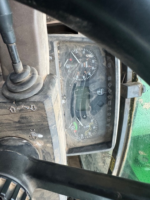 Трактор JOHN DEERE 6400: фото 12