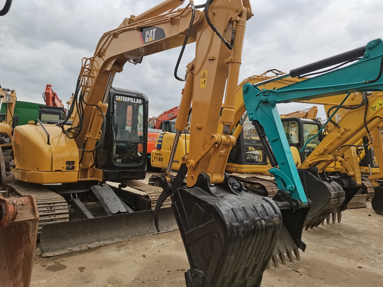 CATERPILLAR 308C - Мини-экскаватор: фото 4 CATERPILLAR 308C - Мини-экскаватор: фото 4