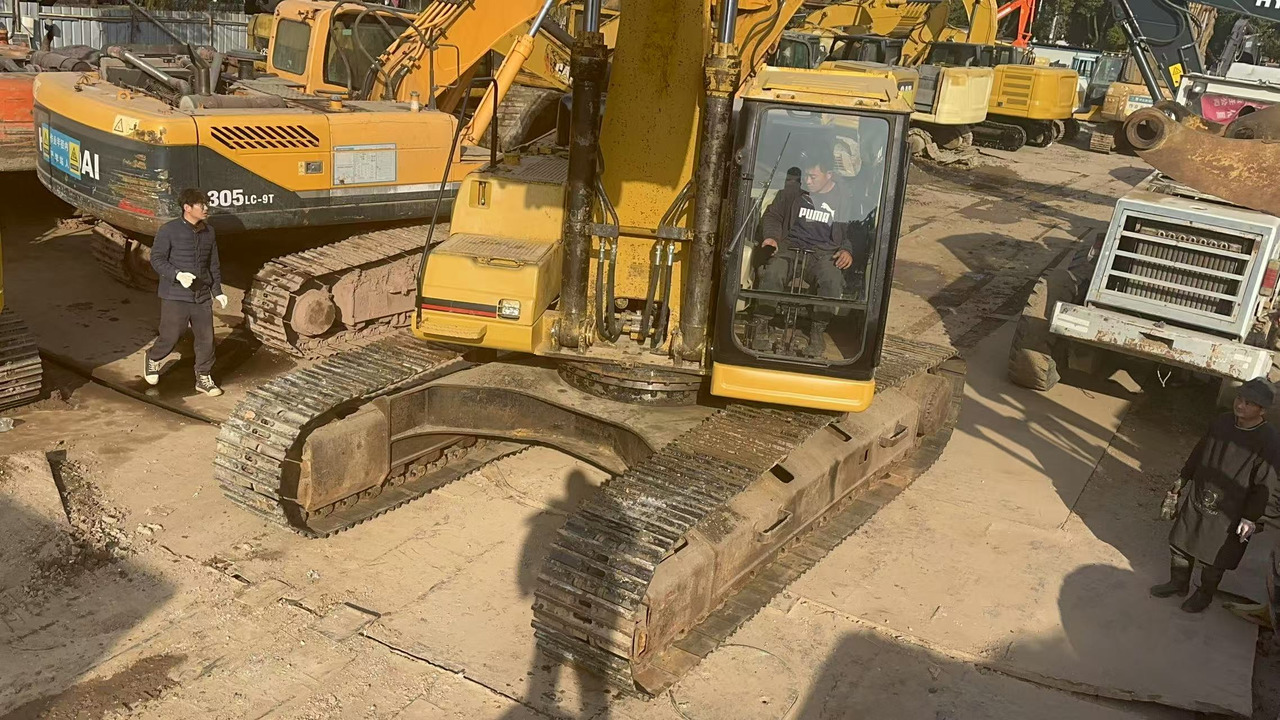 CATERPILLAR 330B - Гусеничный экскаватор: фото 4 CATERPILLAR 330B - Гусеничный экскаватор: фото 4