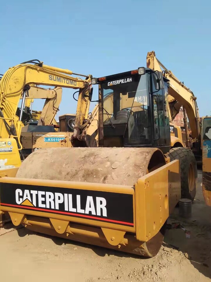 CATERPILLAR CS583D - Каток: фото 2 CATERPILLAR CS583D - Каток: фото 2
