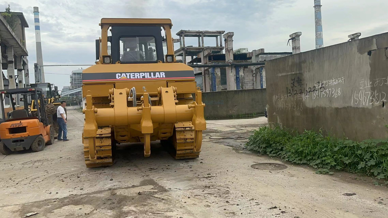 CATERPILLAR D8R - Бульдозер: фото 2 CATERPILLAR D8R - Бульдозер: фото 2