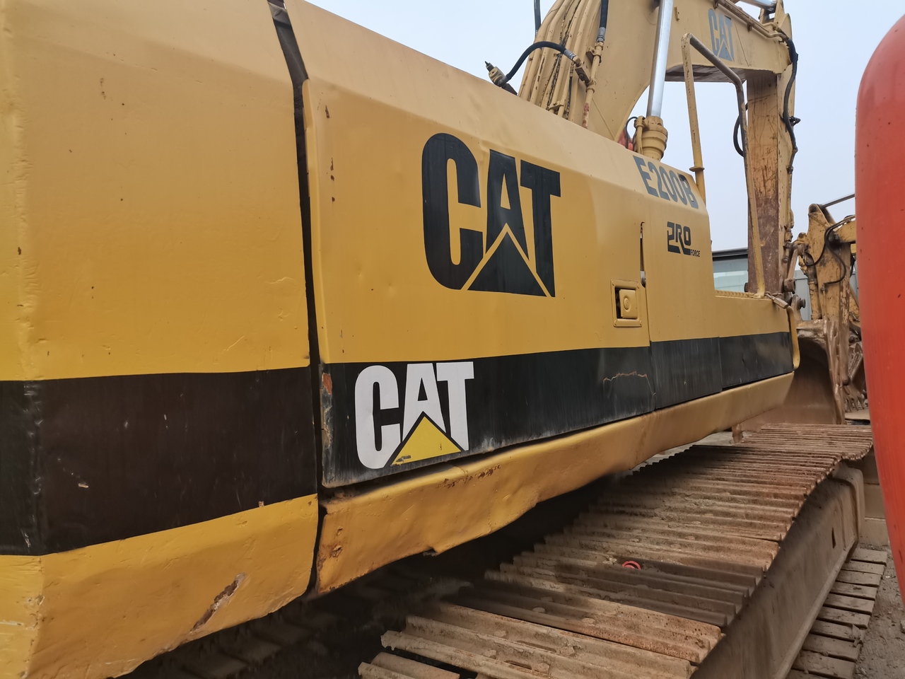 CATERPILLAR E200 - Гусеничный экскаватор: фото 4 CATERPILLAR E200 - Гусеничный экскаватор: фото 4