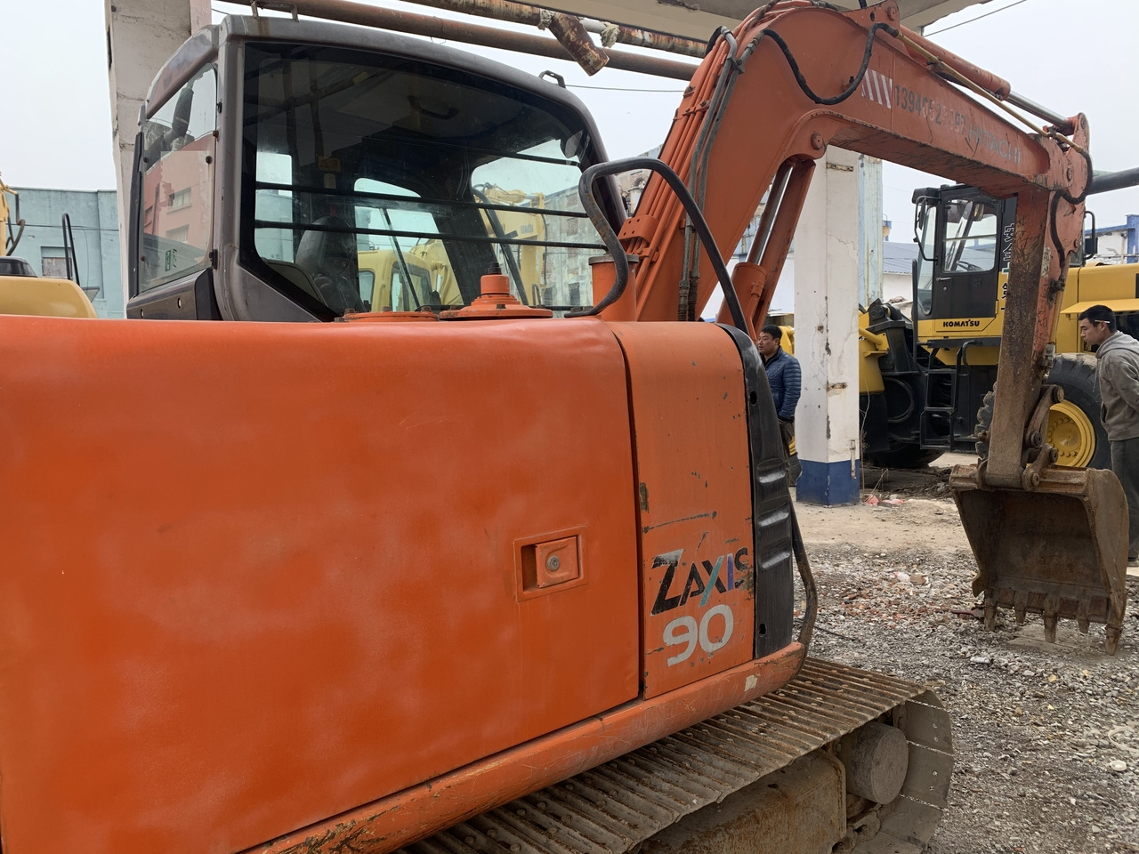 HITACHI ZX90 - Гусеничный экскаватор: фото 3 HITACHI ZX90 - Гусеничный экскаватор: фото 3