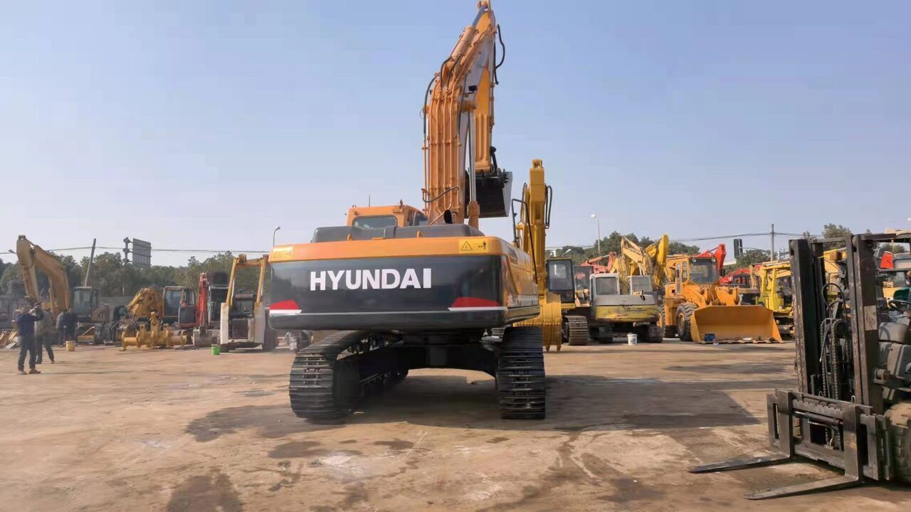 HYUNDAI R305LC-9T - Гусеничный экскаватор: фото 1 HYUNDAI R305LC-9T - Гусеничный экскаватор: фото 1