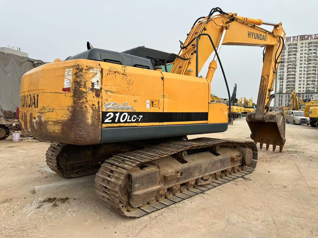 Hyundai R210LC-7 - Гусеничный экскаватор: фото 3 Hyundai R210LC-7 - Гусеничный экскаватор: фото 3