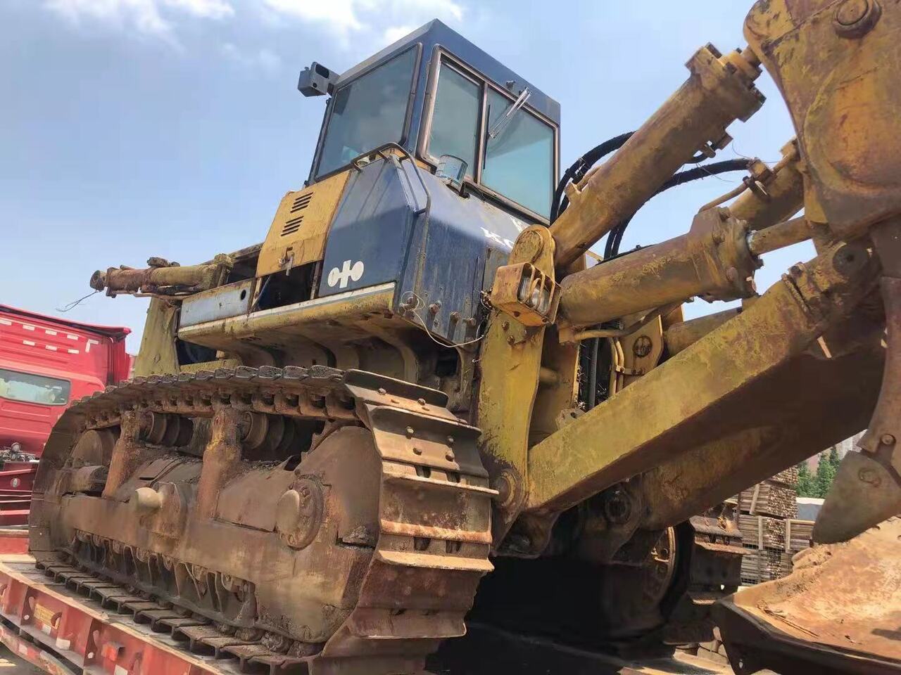 KOMATSU D155A-2 - Бульдозер: фото 1 KOMATSU D155A-2 - Бульдозер: фото 1