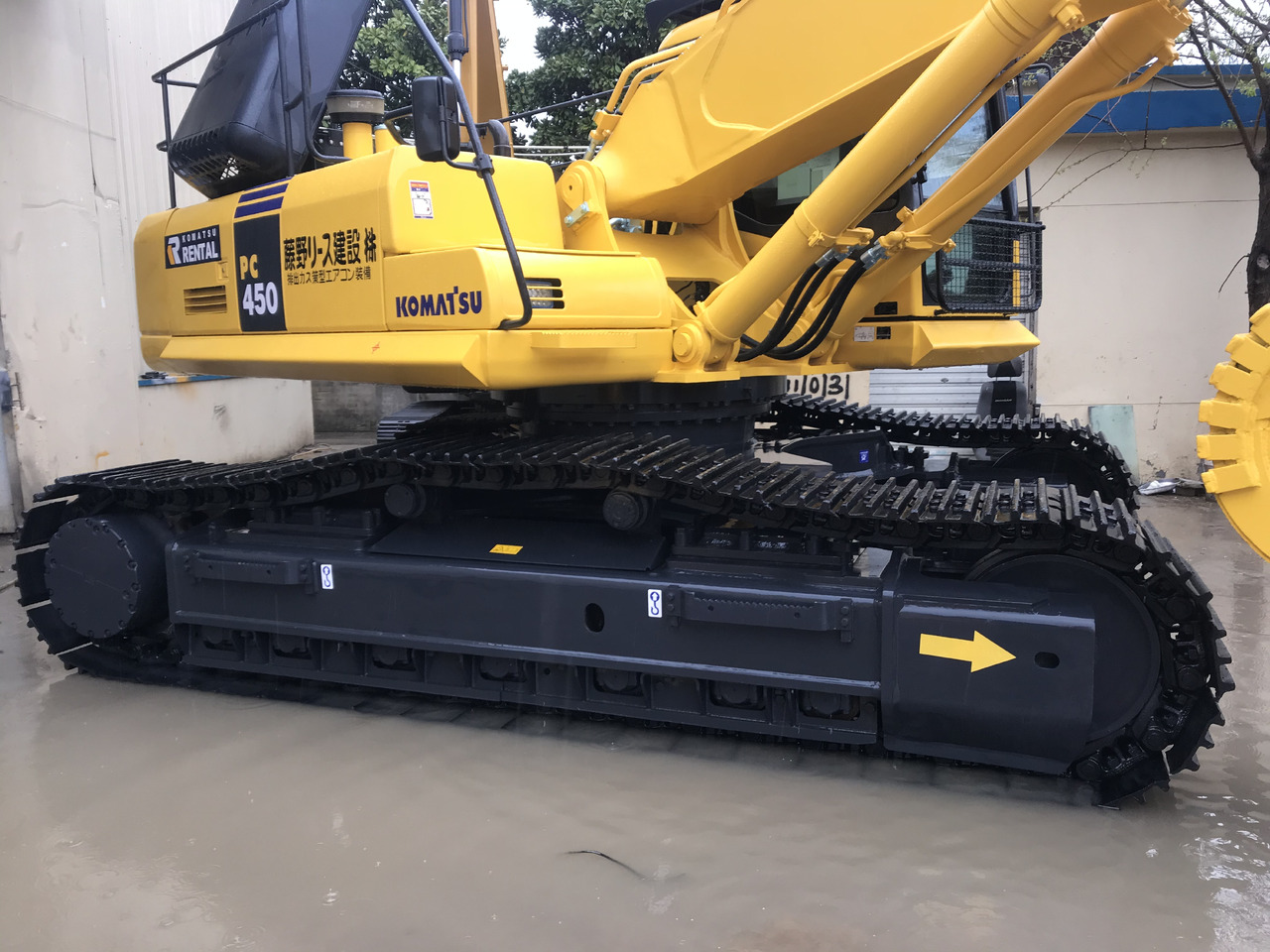 KOMATSU PC450-7-excavator - Гусеничный экскаватор: фото 2 KOMATSU PC450-7-excavator - Гусеничный экскаватор: фото 2