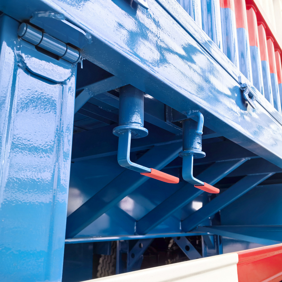 Lowboy trailers - Прицеп-контейнеровоз/ Сменный кузов: фото 3 Lowboy trailers - Прицеп-контейнеровоз/ Сменный кузов: фото 3