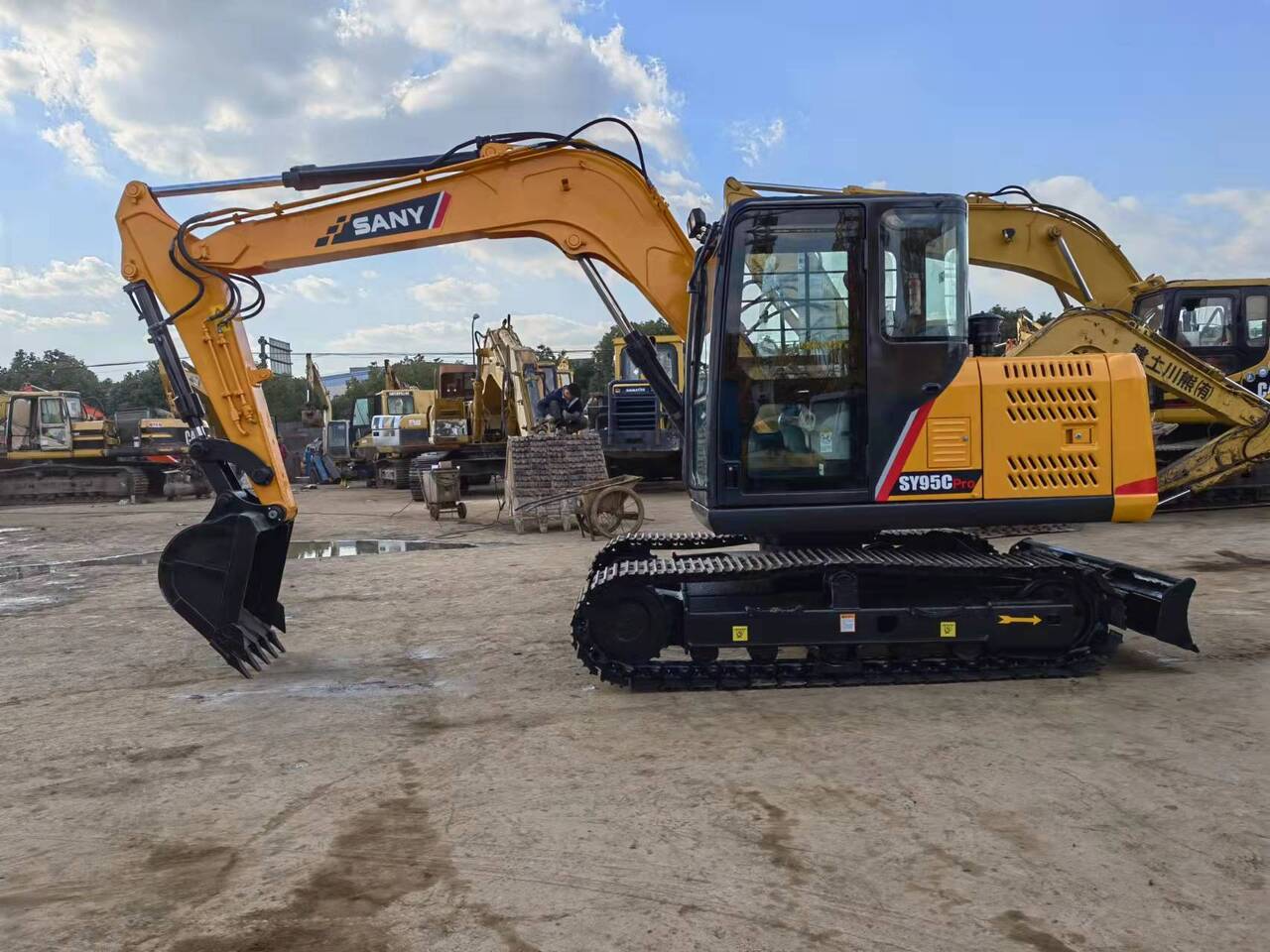 SANY SY95C - Мини-экскаватор: фото 2 SANY SY95C - Мини-экскаватор: фото 2