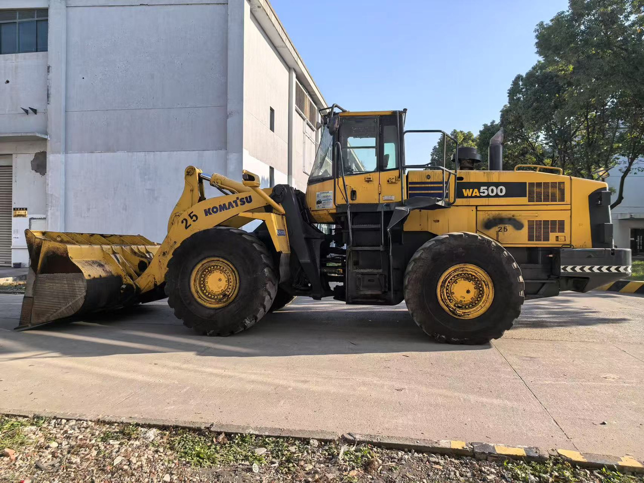 KOMATSU WA500-6 - Строительная техника: фото 2 KOMATSU WA500-6 - Строительная техника: фото 2