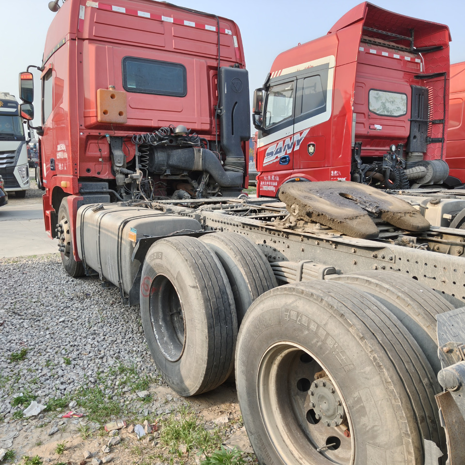 Auman 6x4 - Тягач: фото 4 Auman 6x4 - Тягач: фото 4