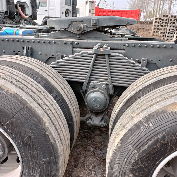 HOWO HOWO 6x4 371 tractor лизинг HOWO HOWO 6x4 371 tractor: фото 10