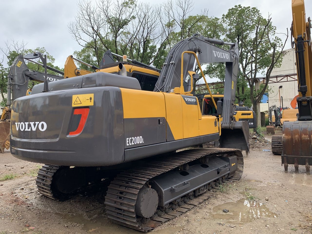 VOLVO EC200DL - Гусеничный экскаватор: фото 5 VOLVO EC200DL - Гусеничный экскаватор: фото 5