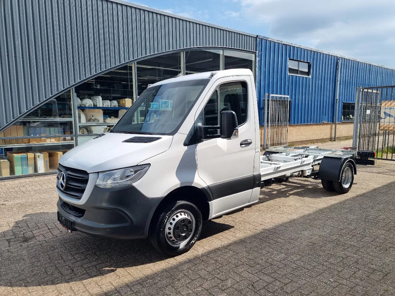 Mercedes-Benz Sprinter 516 CDI Chassis Cabine 4.33 WB GVW 3500 kg Euro 6 - Малотоннажный бортовой грузовик: фото 4 Mercedes-Benz Sprinter 516 CDI Chassis Cabine 4.33 WB GVW 3500 kg Euro 6 - Малотоннажный бортовой грузовик: фото 4