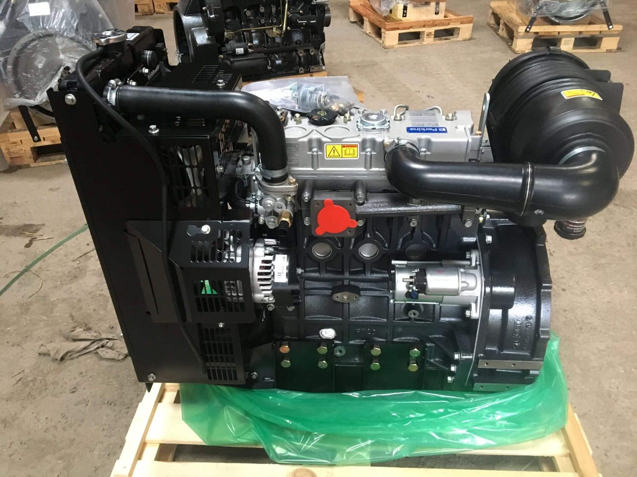 Perkins 404-22 IOPU Engine with Radiator - Двигатель для Строительной техники: фото 2 Perkins 404-22 IOPU Engine with Radiator - Двигатель для Строительной техники: фото 2
