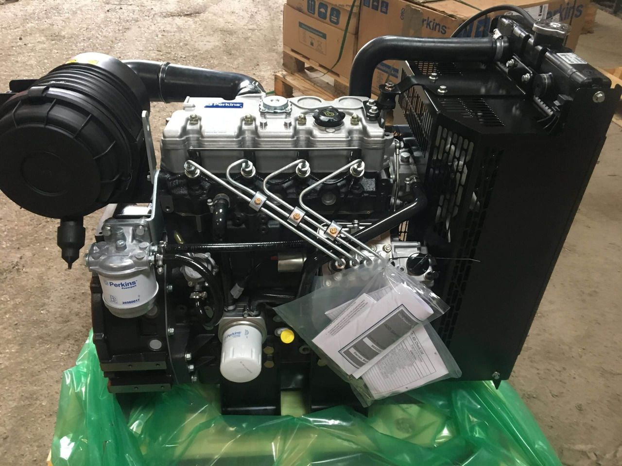 Perkins 404-22 IOPU Engine with Radiator - Двигатель для Строительной техники: фото 1 Perkins 404-22 IOPU Engine with Radiator - Двигатель для Строительной техники: фото 1