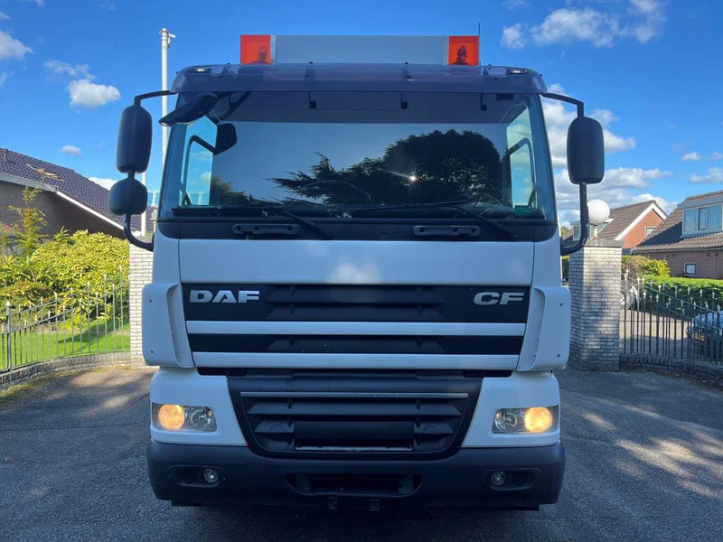 DAF 85.360 8X2 SINGLE CAB CHASSIS - Грузовик-шасси: фото 2 DAF 85.360 8X2 SINGLE CAB CHASSIS - Грузовик-шасси: фото 2