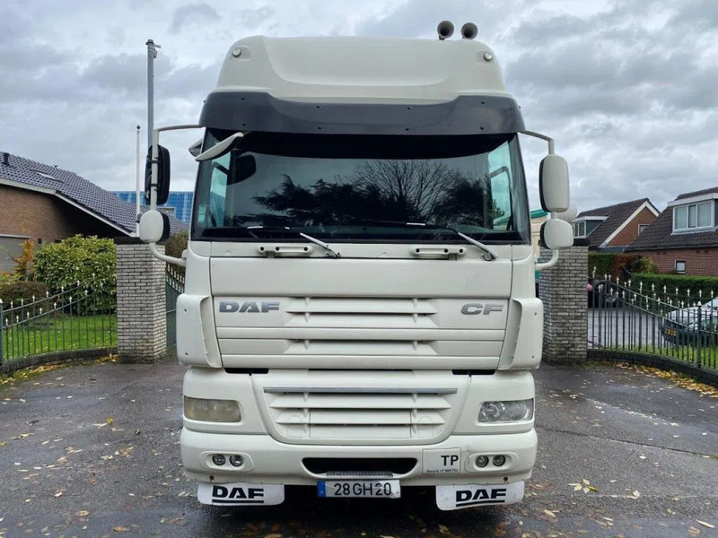 DAF CF 85.410 85CF 410 AUTOMATIC - Тягач: фото 2 DAF CF 85.410 85CF 410 AUTOMATIC - Тягач: фото 2