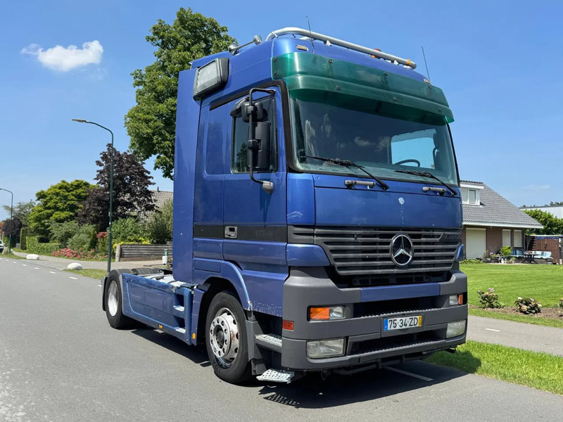 Mercedes-Benz Actros 1848 V8 EPS 3 PEDAL WITH RETARDER AND AIRCO - Тягач: фото 2 Mercedes-Benz Actros 1848 V8 EPS 3 PEDAL WITH RETARDER AND AIRCO - Тягач: фото 2