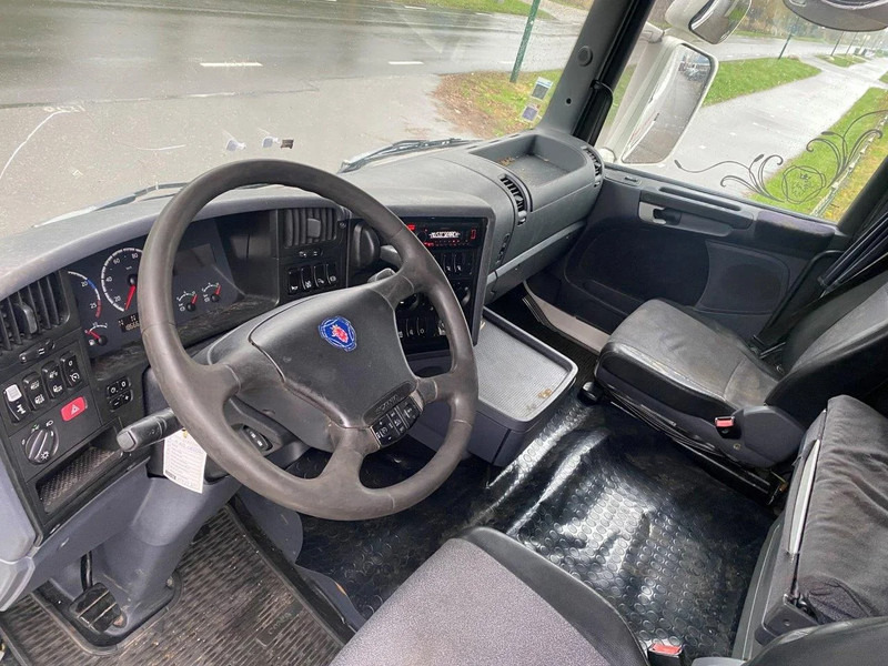 Фото интерьера 2: Тягач Scania R620-V8 RETARDER AIRCO OPTICRUISE V8 620 HP