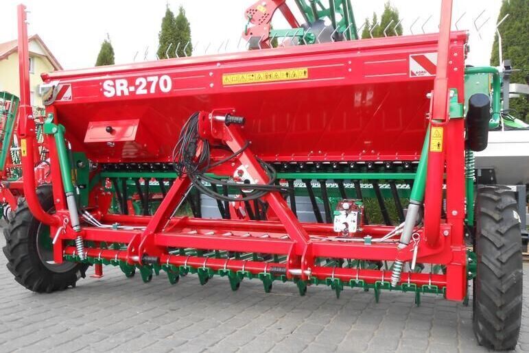 AGRO-MASZ Seed drill/ Siewnik rzędowy SR-270 - Сеялка: фото 4 AGRO-MASZ Seed drill/ Siewnik rzędowy SR-270 - Сеялка: фото 4