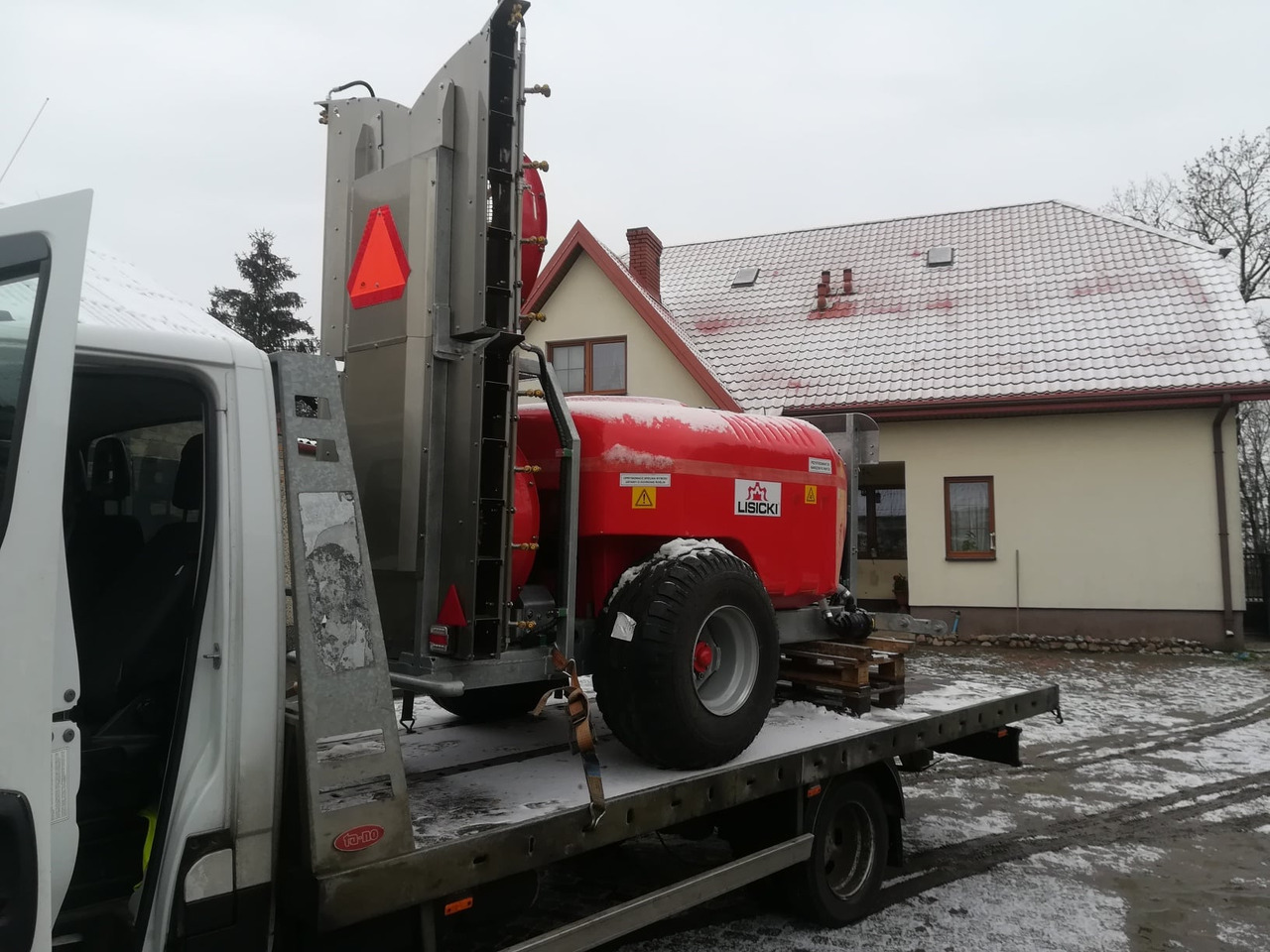 Lisicki Opryskiwacz sadowniczy / Orchard sprayer - Прицепной опрыскиватель: фото 1 Lisicki Opryskiwacz sadowniczy / Orchard sprayer - Прицепной опрыскиватель: фото 1
