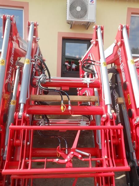 Metal-Technik Frontlader für Case/ Front loader/ Ładowacz TUR - Трактор: фото 5 Metal-Technik Frontlader für Case/ Front loader/ Ładowacz TUR - Трактор: фото 5