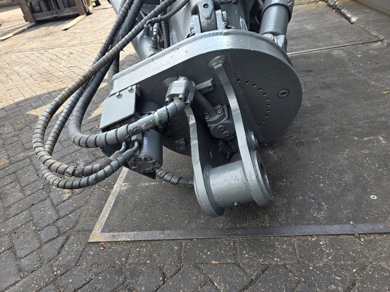 Liebherr gm 75 poliepgrijper 3500 liter orange peel liebherr lh 110 lh 150mantsinen 3500 liter - Грейфер для Строительной техники: фото 5 Liebherr gm 75 poliepgrijper 3500 liter orange peel liebherr lh 110 lh 150mantsinen 3500 liter - Грейфер для Строительной техники: фото 5