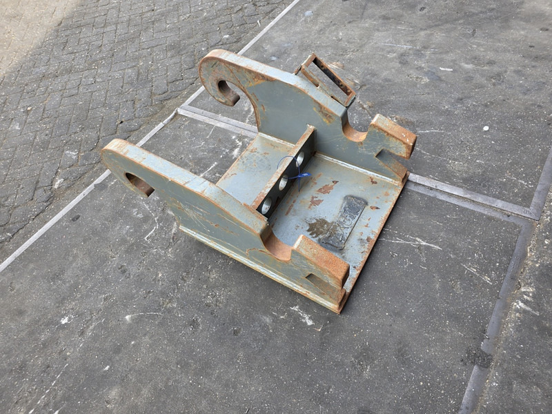 Adaptor plate cw55s verachtert kopplaat cw55s verachtert eurosteel - Сцепное устройство для Строительной техники: фото 4 Adaptor plate cw55s verachtert kopplaat cw55s verachtert eurosteel - Сцепное устройство для Строительной техники: фото 4