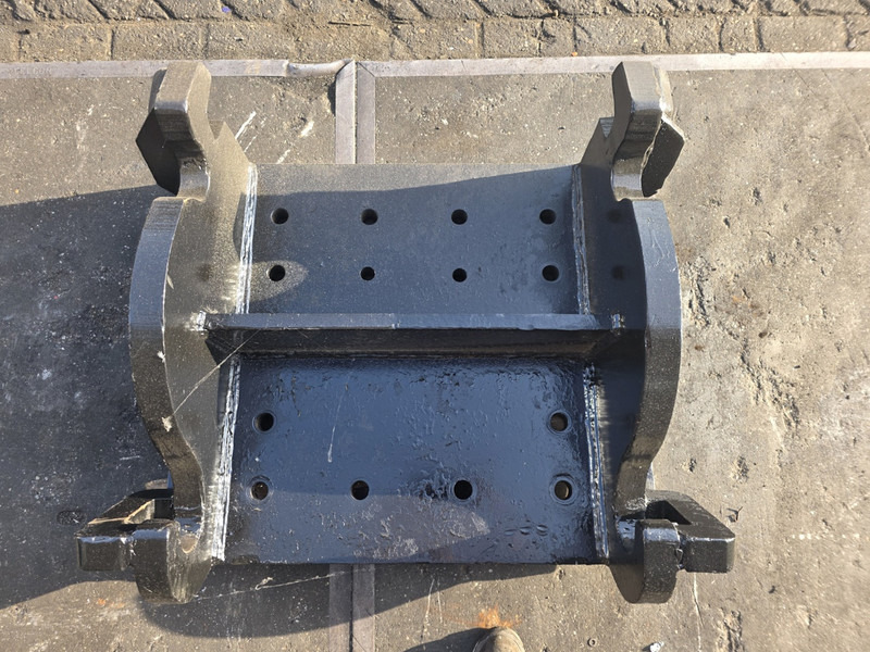 Kopplaat cw 45 adaptor plate verachtert cw 45 breedt - Сцепное устройство для Строительной техники: фото 5 Kopplaat cw 45 adaptor plate verachtert cw 45 breedt - Сцепное устройство для Строительной техники: фото 5