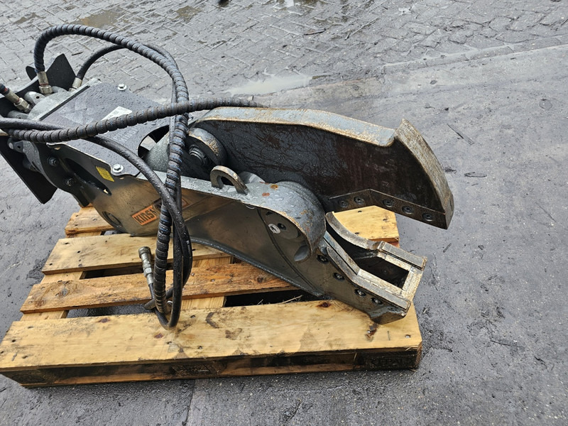 Schrootschaar kinshofer cw10 scrap shear genesis fortress labounty - Гидроножницы: фото 3 Schrootschaar kinshofer cw10 scrap shear genesis fortress labounty - Гидроножницы: фото 3
