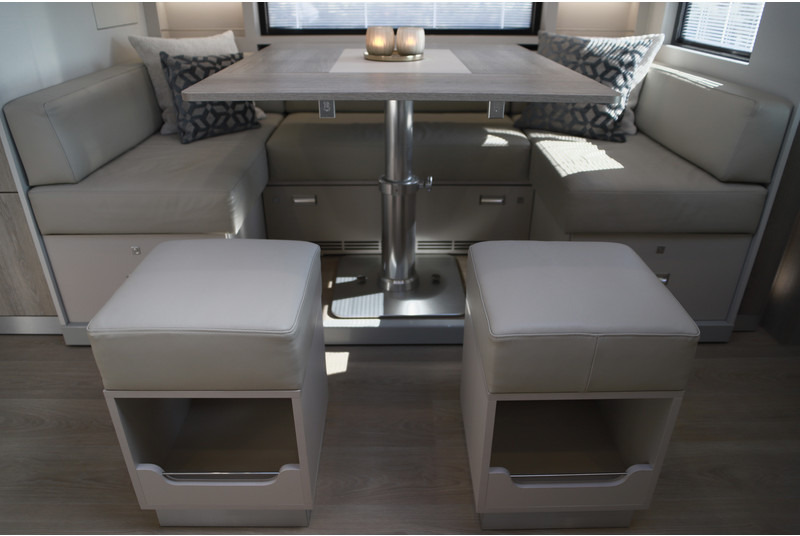 Mercedes-Benz ACTROS 2651 6X2 STX CAMPER POP-OUT MOTORHOME - Дом на колесах: фото 5 Mercedes-Benz ACTROS 2651 6X2 STX CAMPER POP-OUT MOTORHOME - Дом на колесах: фото 5