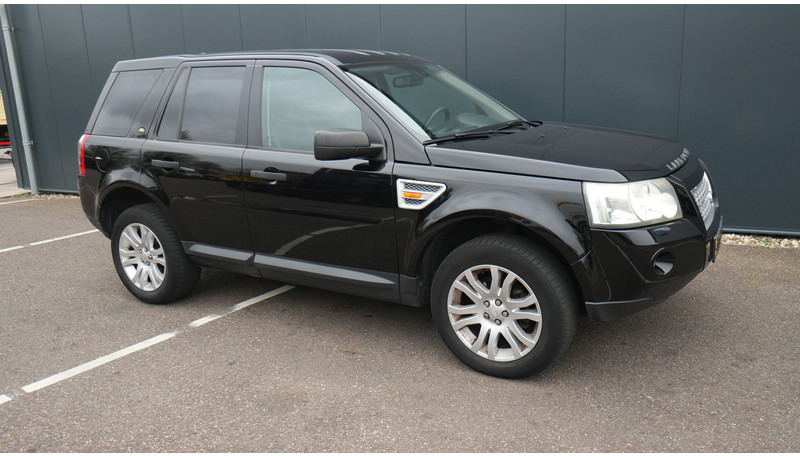 Land Rover Freelander 2.2 TD4 E 4X4 - Микроавтобус, Пассажирский фургон: фото 4 Land Rover Freelander 2.2 TD4 E 4X4 - Микроавтобус, Пассажирский фургон: фото 4