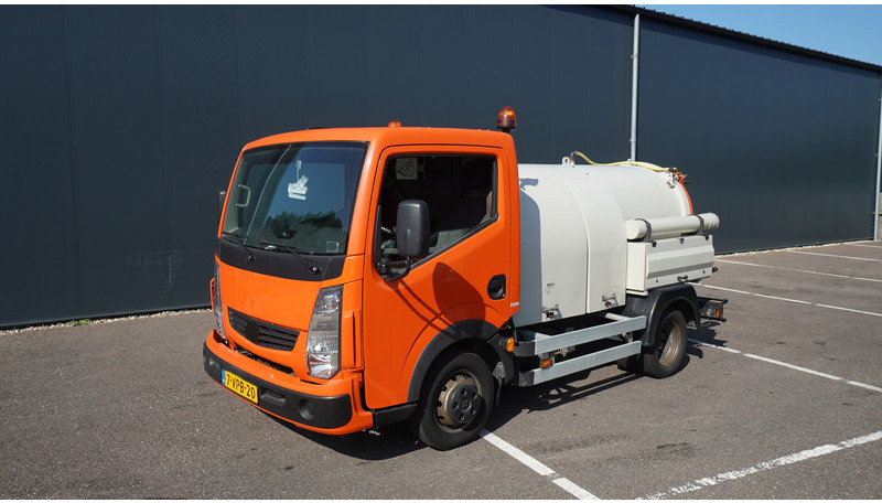 Renault Maxity 130-35/6 CC BROKEN ENGINE HIGH PRESSURE AND VACUUM SYSTEM - Лёгкий коммерческий автомобиль: фото 3 Renault Maxity 130-35/6 CC BROKEN ENGINE HIGH PRESSURE AND VACUUM SYSTEM - Лёгкий коммерческий автомобиль: фото 3