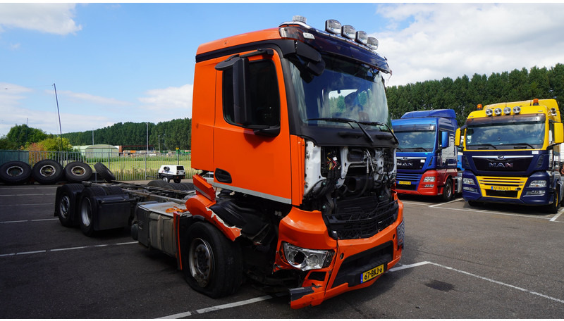 Mercedes-Benz ANTOS 2843 6x2 DAMAGED VEHICLE - Грузовик-шасси: фото 3 Mercedes-Benz ANTOS 2843 6x2 DAMAGED VEHICLE - Грузовик-шасси: фото 3