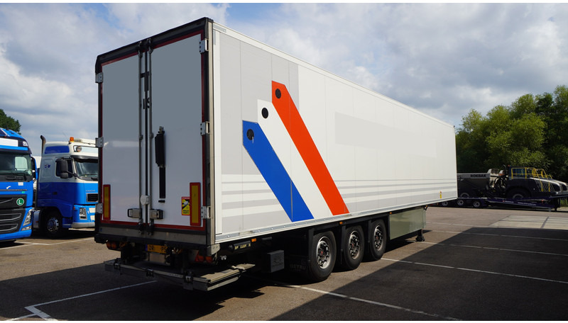 Полуприцеп-рефрижератор Schmitz Cargobull 3 AXLE FRIGO TRAILER WITH THERMO KING SLX I BI-TEMP: фото 7