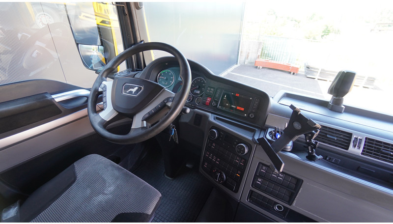 MAN TGX 26.500 6X2 EURO 6 - Тягач: фото 5 MAN TGX 26.500 6X2 EURO 6 - Тягач: фото 5