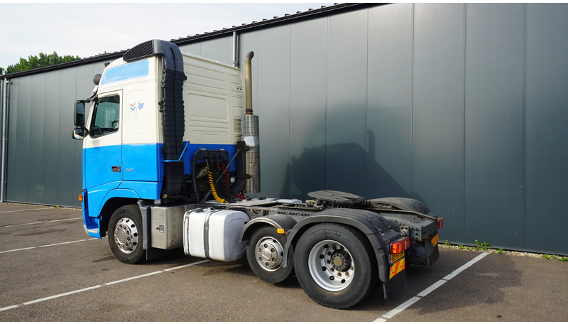 Volvo FH 440 6X2 GLOBETROTTER EURO 3 лизинг Volvo FH 440 6X2 GLOBETROTTER EURO 3: фото 8