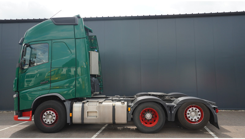 Volvo FH 500 6X2 EURO 6 GLOBETROTTER - Тягач: фото 1 Volvo FH 500 6X2 EURO 6 GLOBETROTTER - Тягач: фото 1