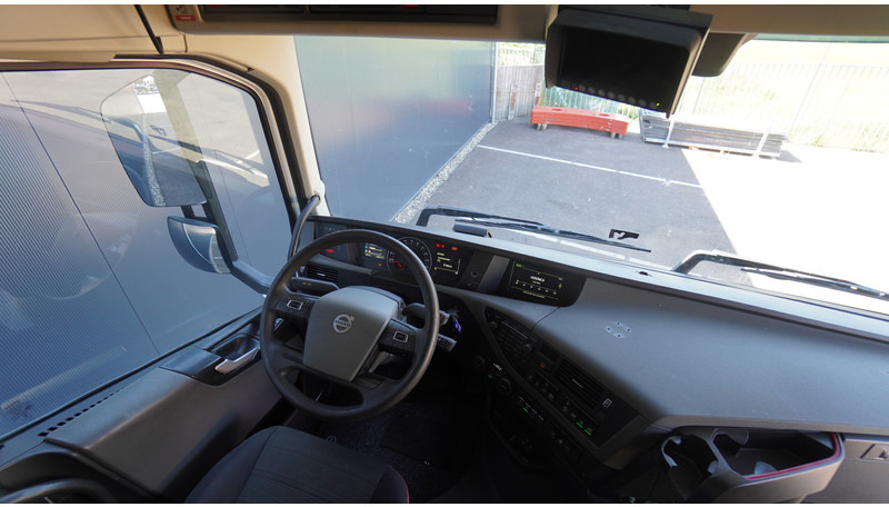 Volvo FH420 6X2 ADR EURO 6 - Тягач: фото 5 Volvo FH420 6X2 ADR EURO 6 - Тягач: фото 5