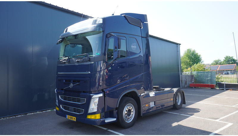 Volvo FH460 EURO 6 GLOBETROTTER 833.000KM - Тягач: фото 3 Volvo FH460 EURO 6 GLOBETROTTER 833.000KM - Тягач: фото 3