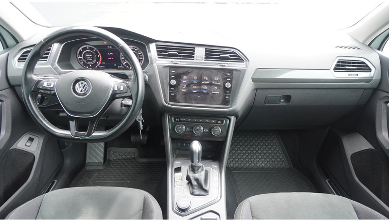 Volkswagen Tiguan 2.0 TDI R LINE 4MOTION - Микроавтобус, Пассажирский фургон: фото 5 Volkswagen Tiguan 2.0 TDI R LINE 4MOTION - Микроавтобус, Пассажирский фургон: фото 5