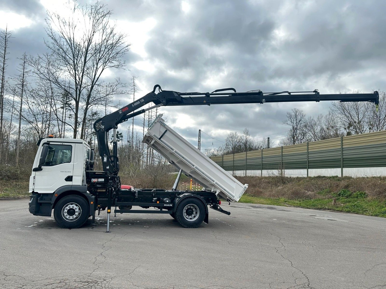 MAN TGM 18.320 4x2 Euro6e Hiab X-HiDuo 138DS-3 MAN TGM 18.320 4x2 Euro6e Hiab X-HiDuo 138DS-3 - Самосвал, Автоманипулятор: фото 2 MAN TGM 18.320 4x2 Euro6e Hiab X-HiDuo 138DS-3 MAN TGM 18.320 4x2 Euro6e Hiab X-HiDuo 138DS-3 - Самосвал, Автоманипулятор: фото 2