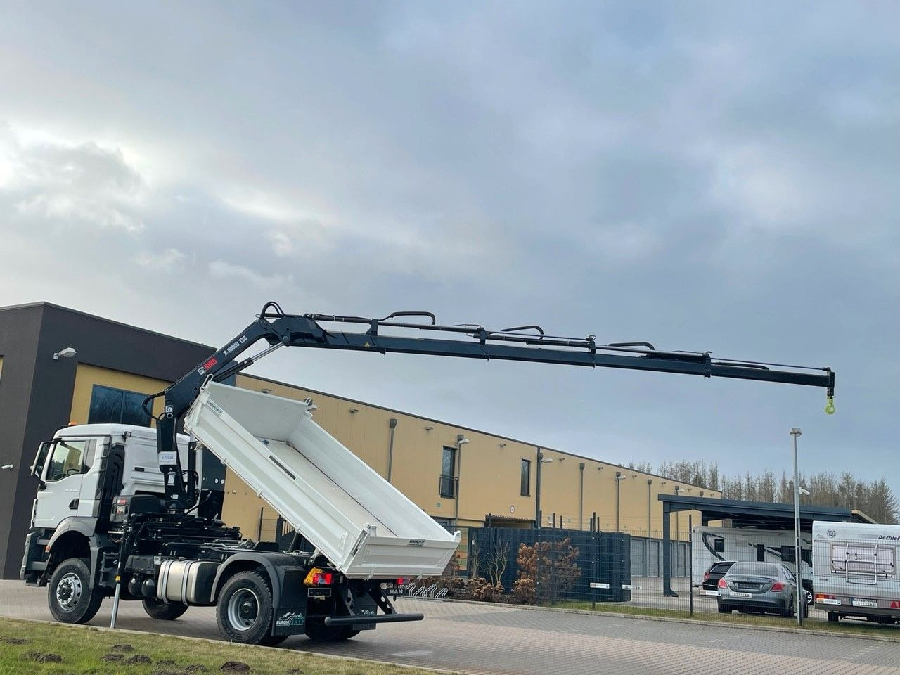 MAN TGS 18.400 TG3 4x4 Euro6e Hiab X-HiDuo 138DS-4 - Самосвал, Автоманипулятор: фото 4 MAN TGS 18.400 TG3 4x4 Euro6e Hiab X-HiDuo 138DS-4 - Самосвал, Автоманипулятор: фото 4