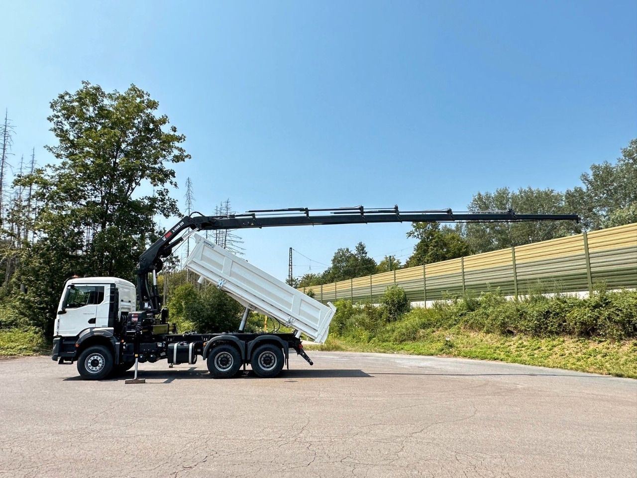 MAN TGS 33.440 6x4 /3-Seiten- Kipper / HIAB 228-6 - Самосвал, Автоманипулятор: фото 4 MAN TGS 33.440 6x4 /3-Seiten- Kipper / HIAB 228-6 - Самосвал, Автоманипулятор: фото 4