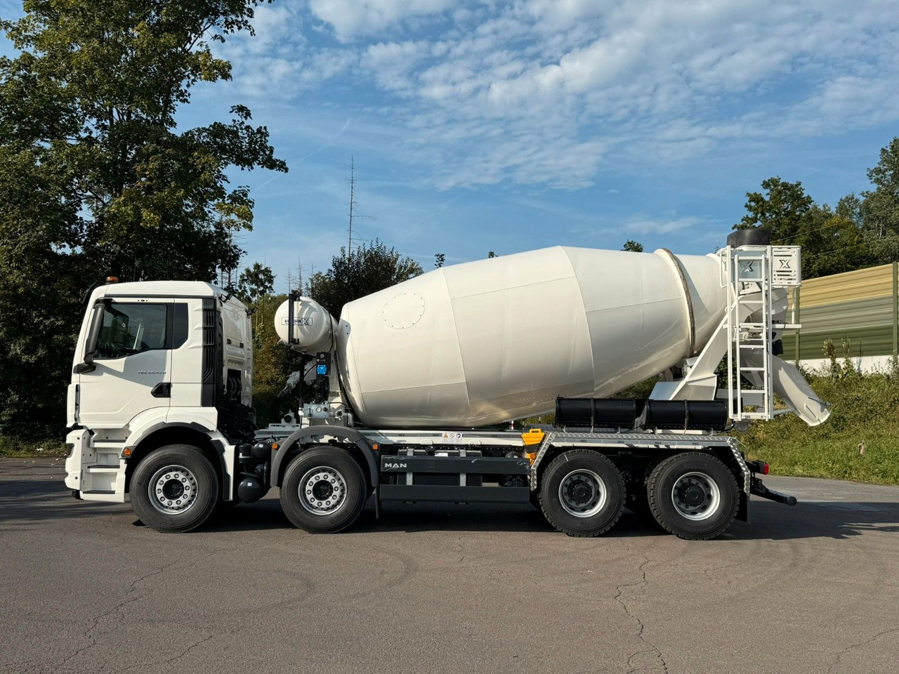 MAN TGS 35.470 BB 8X4 EuromixMTP EM 10 L - Автобетоносмеситель: фото 3 MAN TGS 35.470 BB 8X4 EuromixMTP EM 10 L - Автобетоносмеситель: фото 3