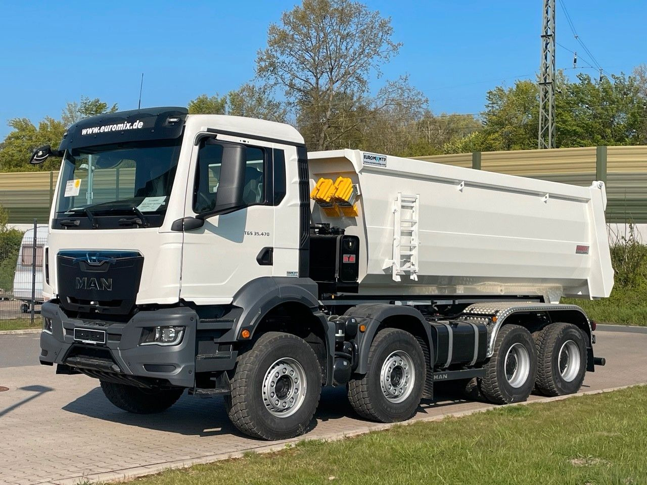 MAN TGS 35.470 BB 8X4 Mulden Kipper 10X Vorhanden - Самосвал: фото 3 MAN TGS 35.470 BB 8X4 Mulden Kipper 10X Vorhanden - Самосвал: фото 3