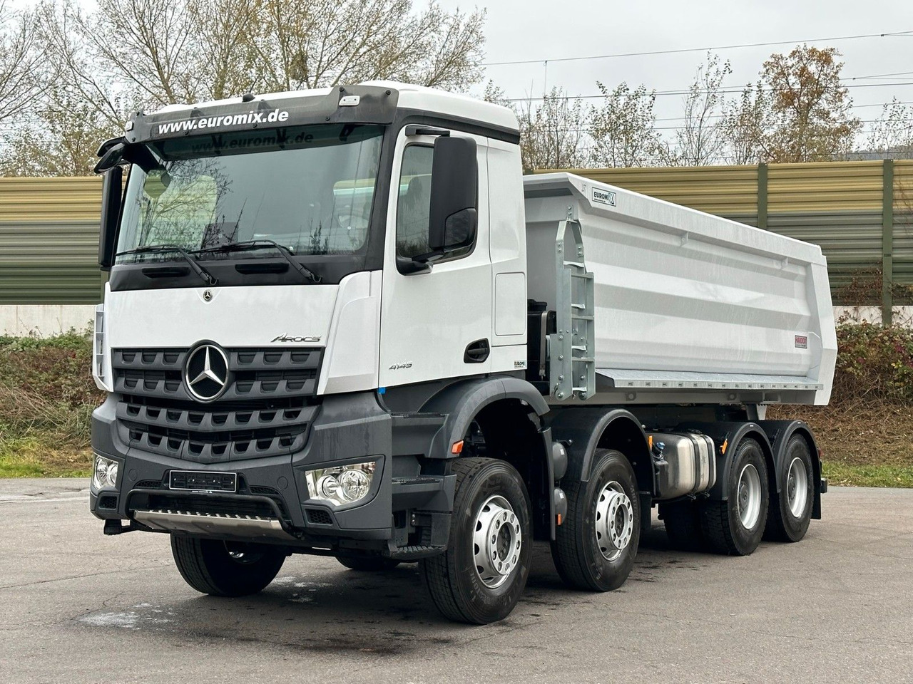 Mercedes-Benz AROCS 5 4145 8X4 E6e EuromixMTP 18m³ Kipper - Самосвал: фото 2 Mercedes-Benz AROCS 5 4145 8X4 E6e EuromixMTP 18m³ Kipper - Самосвал: фото 2
