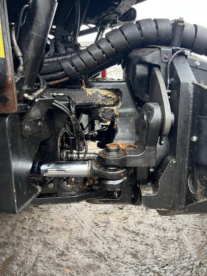 Харвестер John Deere 1170 E: фото 13 Харвестер John Deere 1170 E: фото 13