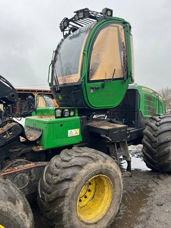 Харвестер John Deere 1170 E: фото 6 Харвестер John Deere 1170 E: фото 6